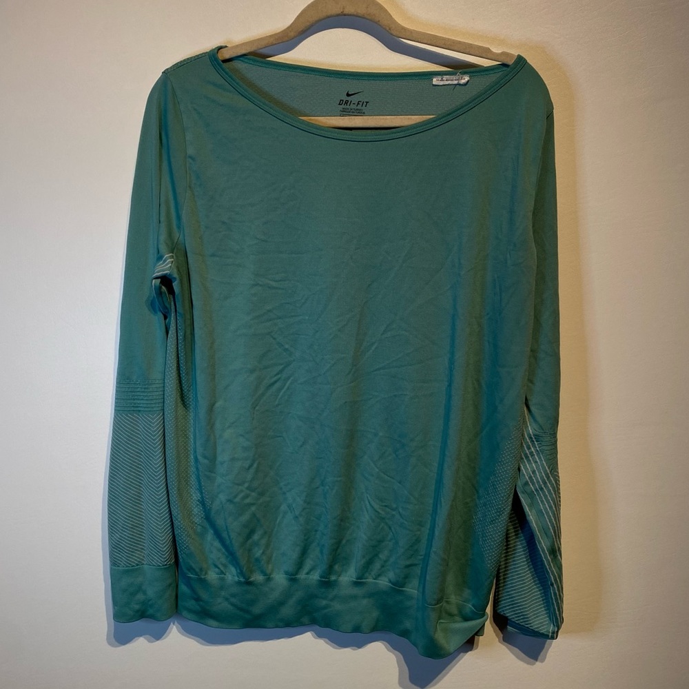 Nike long sleeve shirt size xl